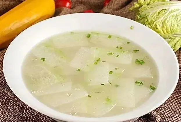 秋季養(yǎng)生,重在“潤”字 秋季養(yǎng)生,重在“潤”字